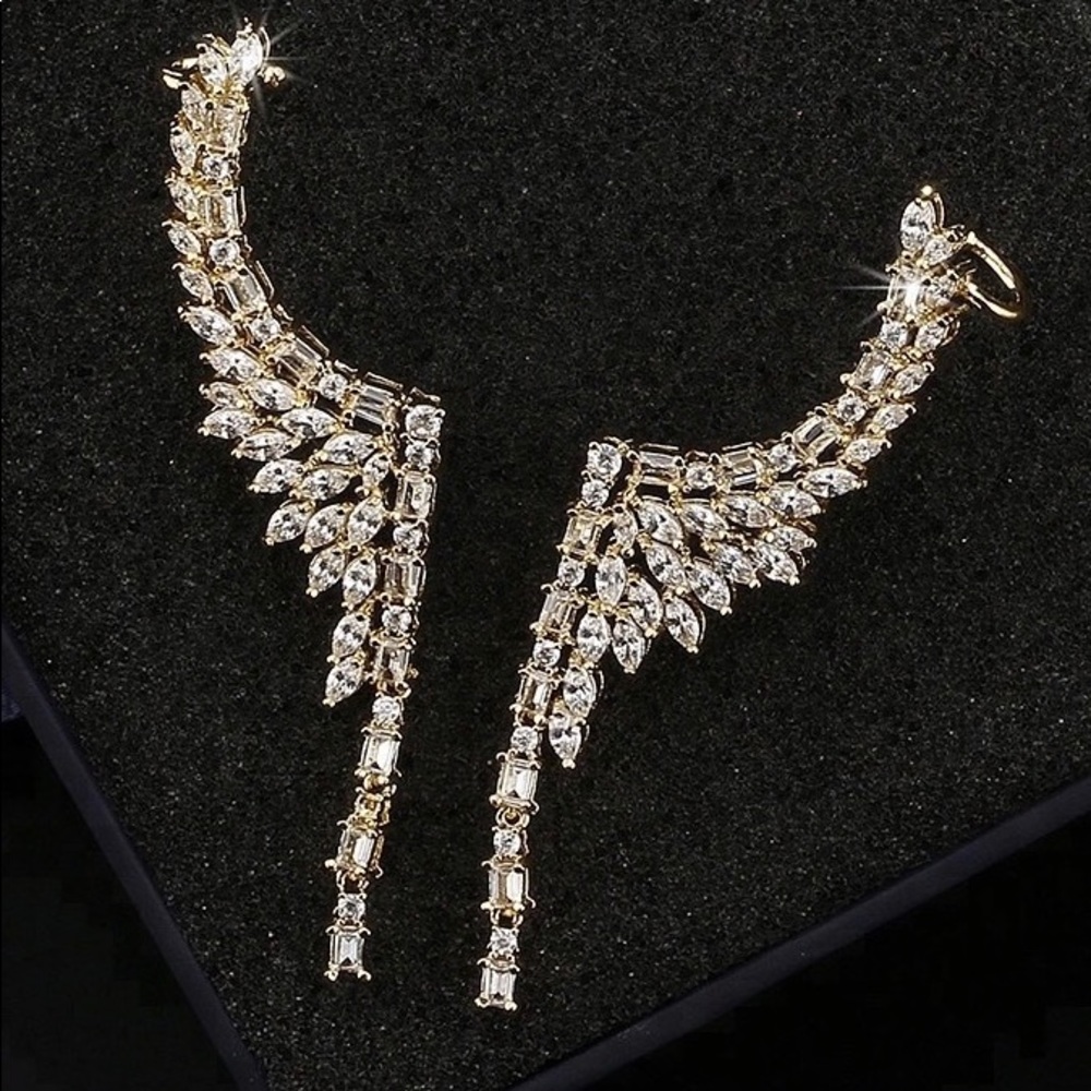 Ear cuff earrings - Picture 4 of 6